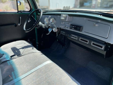 1950 International L110