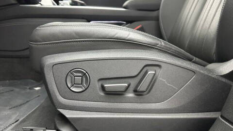 2024 Audi Q8 e-tron quattro Premium Plus