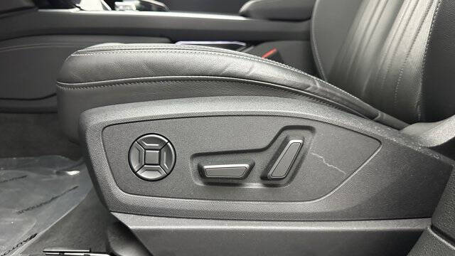 2024 Audi Q8 e-tron quattro Premium Plus