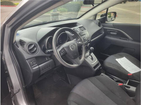 2015 Mazda MAZDA5 Sport