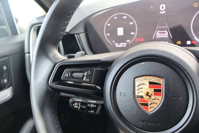 2024 Porsche Cayenne Coupe