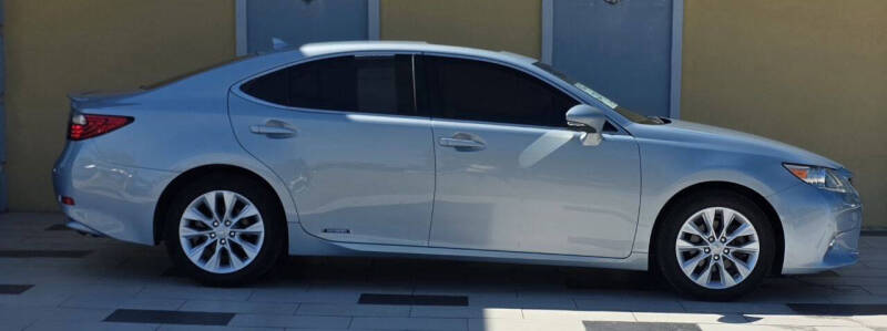 2013 Lexus ES 300h