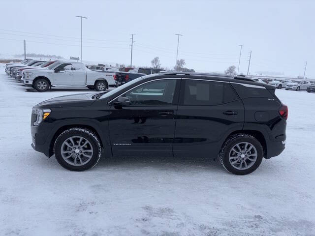 2024 GMC Terrain SLT