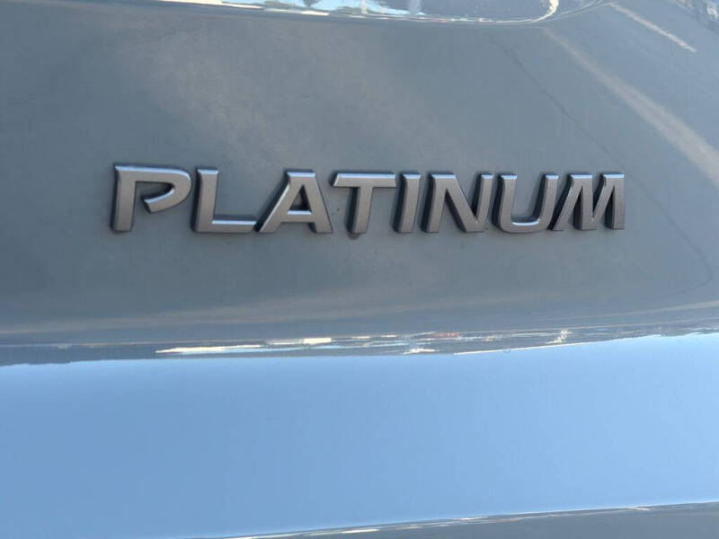 2026 Nissan Pathfinder Platinum