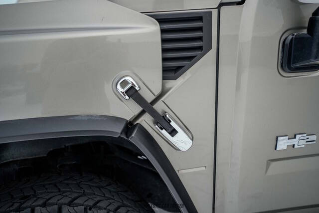 2003 HUMMER H2