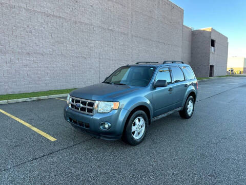 2012 Ford Escape for sale at JE Autoworks LLC in Willoughby OH