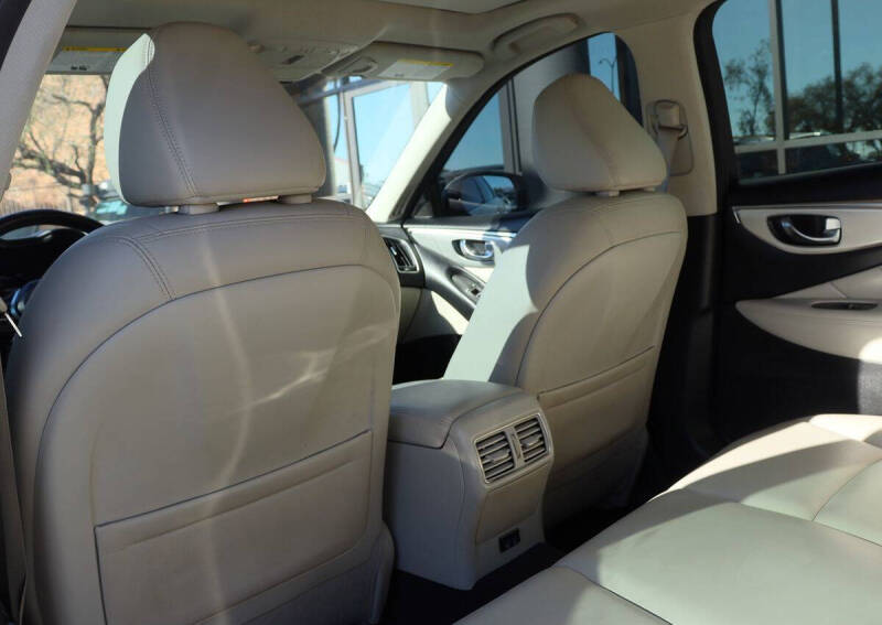 2021 Infiniti Q50 Luxe