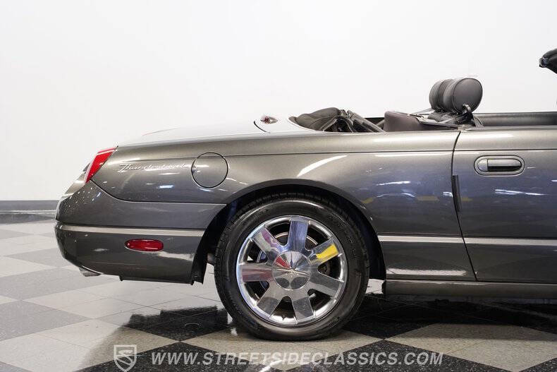 2003 Ford Thunderbird