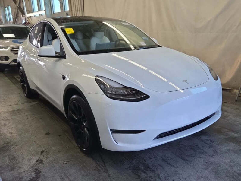 2023 Tesla Model Y Long Range