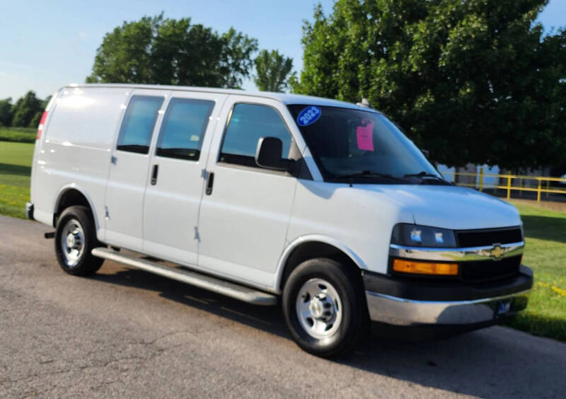 2023 Chevrolet Express 2500