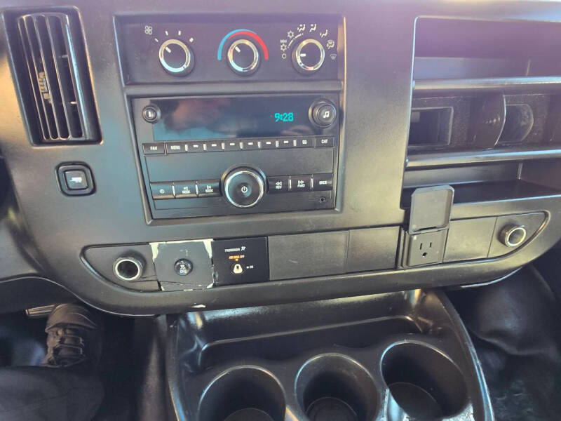 2017 GMC Savana 2500