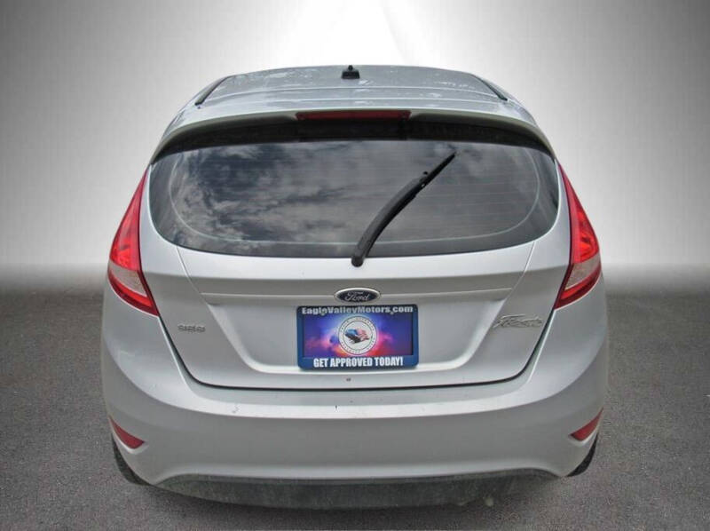 2011 Ford Fiesta SES