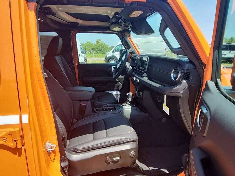 2026 Jeep Gladiator Sahara