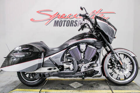 2015 Victory Magnum