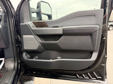 2023 Ford F-350 Super Duty Lariat