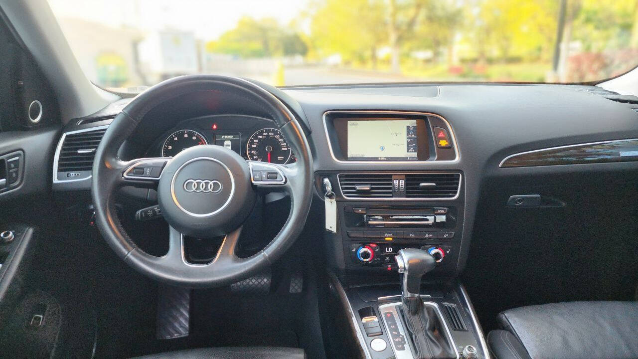 2014 Audi Q5  - $15,900