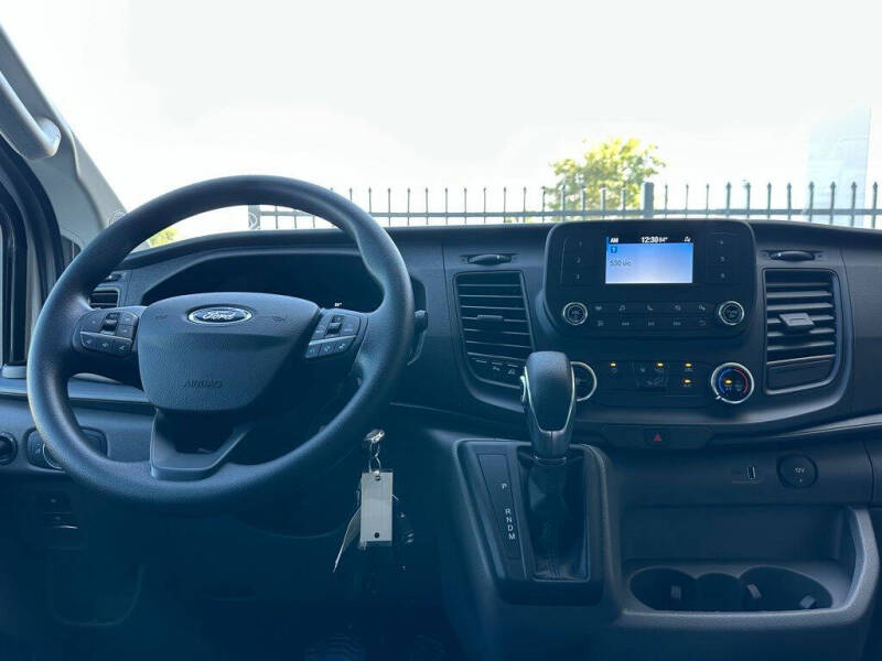 2025 Ford Transit