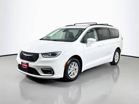 2022 Chrysler Pacifica Touring L