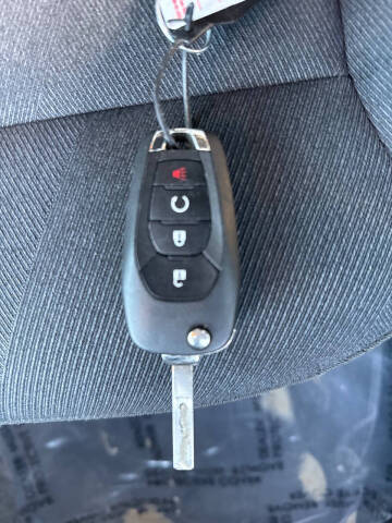 2025 Chevrolet Trax LS