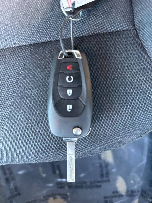 2025 Chevrolet Trax LS