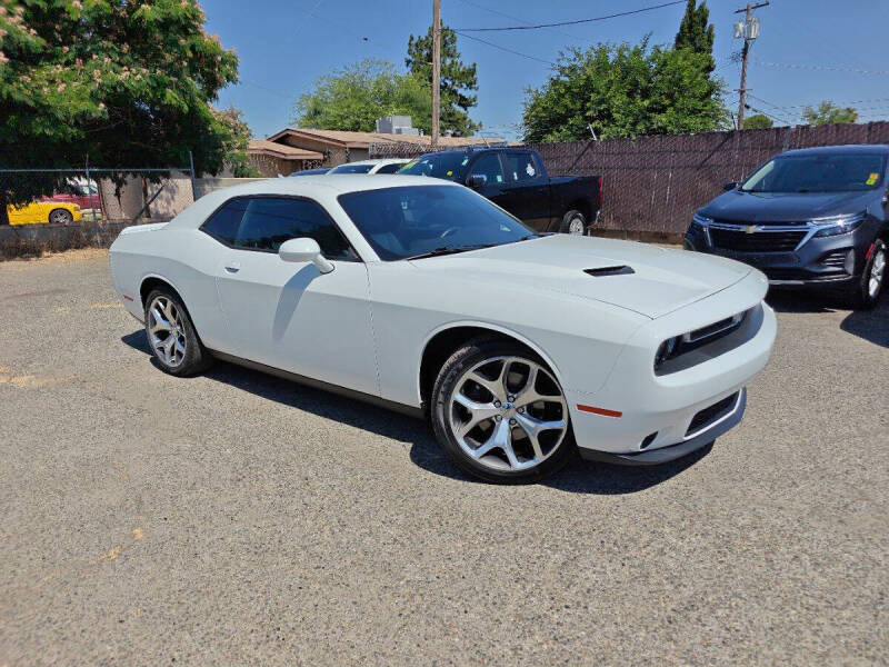 2016 Dodge Challenger SXT Plus