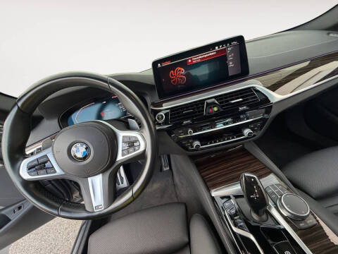 2022 BMW 5 Series 540i