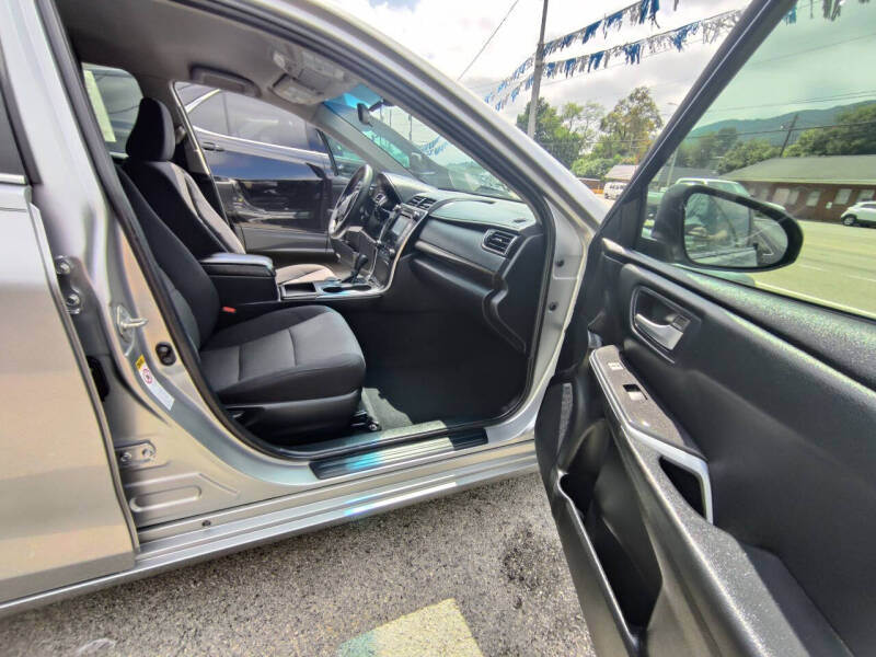2015 Toyota Camry LE