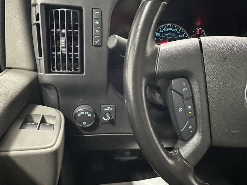 2022 Chevrolet Express 3500