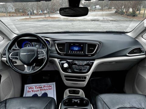 2020 Chrysler Pacifica Touring L