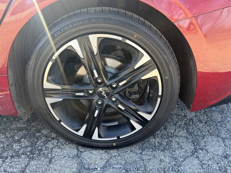 2022 Kia K5