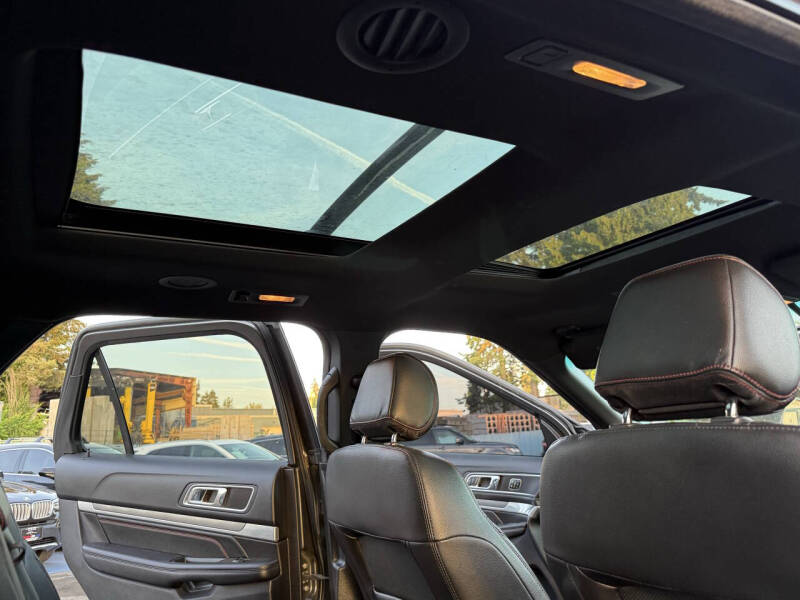 2016 Ford Explorer Sport