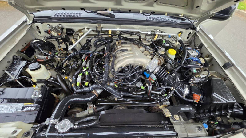2000 Nissan Frontier SE