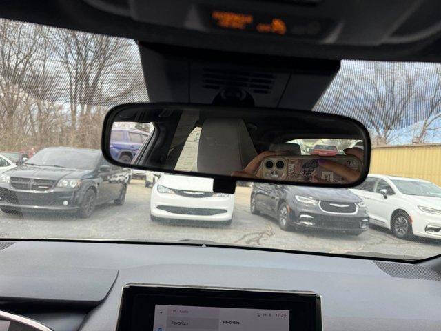 2023 Toyota Corolla Hatchback SE