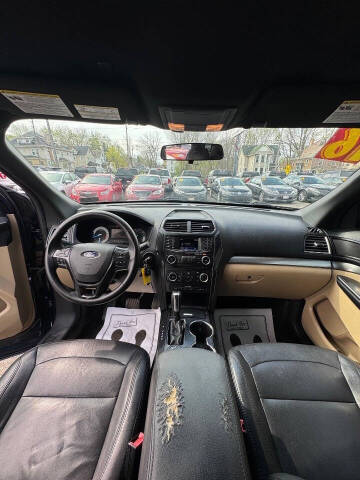 2016 Ford Explorer