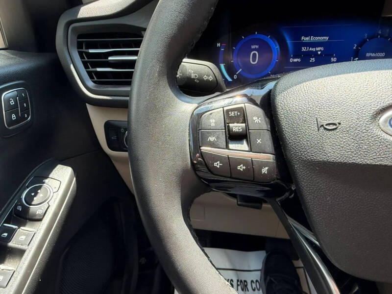 2021 Ford Escape SEL