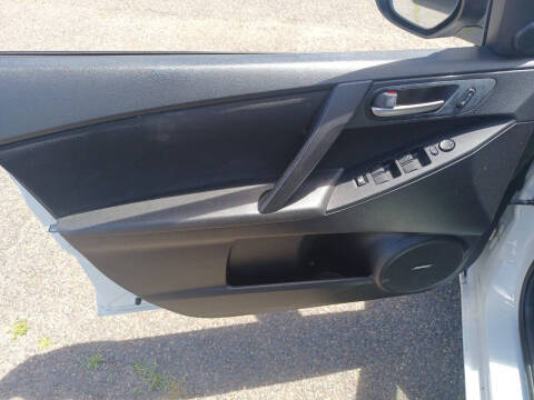 2013 Mazda MAZDA3 i Touring