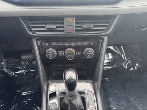 2024 Volkswagen Taos SE 4Motion