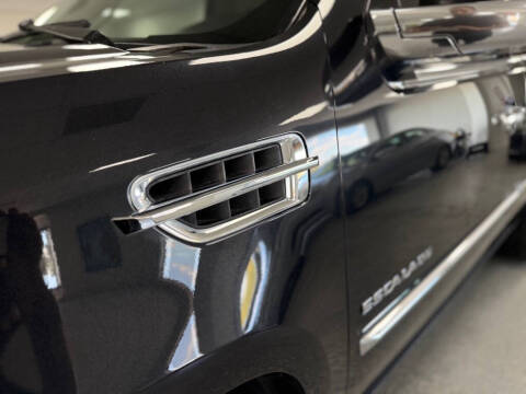 2013 Cadillac Escalade Platinum Edition