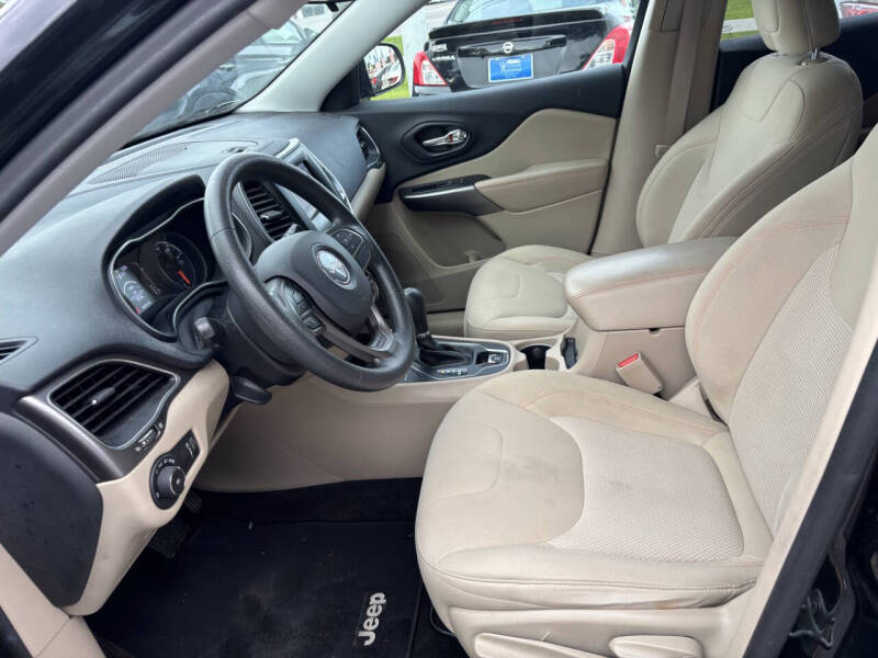 2019 Jeep Cherokee Latitude