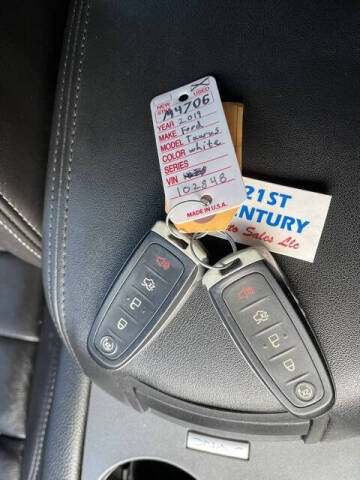 2019 Ford Taurus SEL