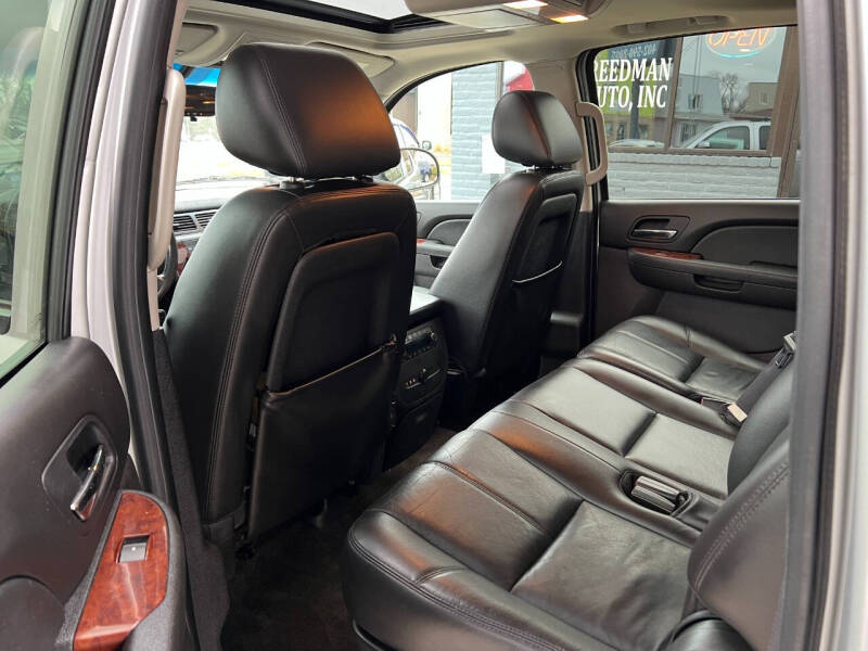 2011 Chevrolet Suburban LT