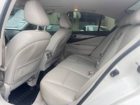 2016 Infiniti Q50 3.0T Premium