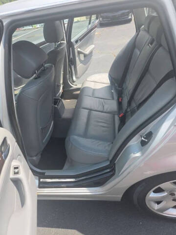 2002 BMW 3 Series 325xi