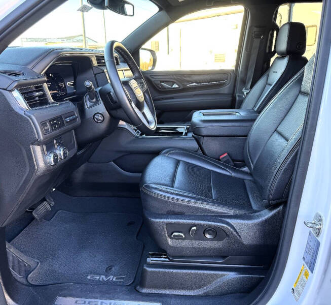 2023 GMC Yukon Denali