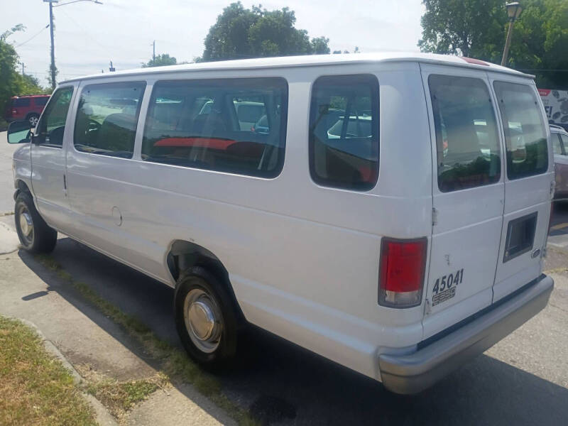 1999 Ford E-350