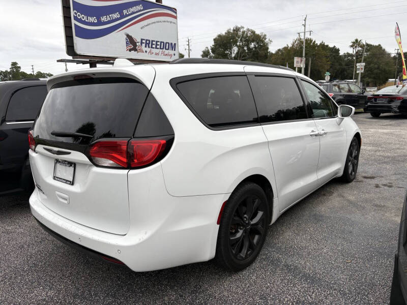 2018 Chrysler Pacifica Touring L