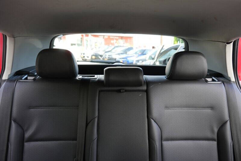 2015 Volkswagen Golf TSI SE