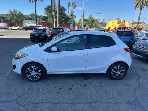 2013 Mazda MAZDA2 Touring