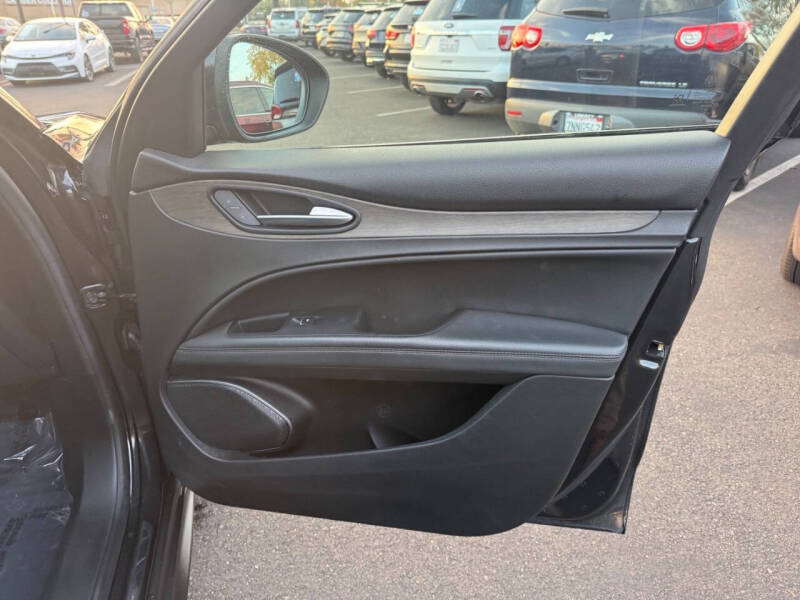 2018 Alfa Romeo Stelvio Ti Sport