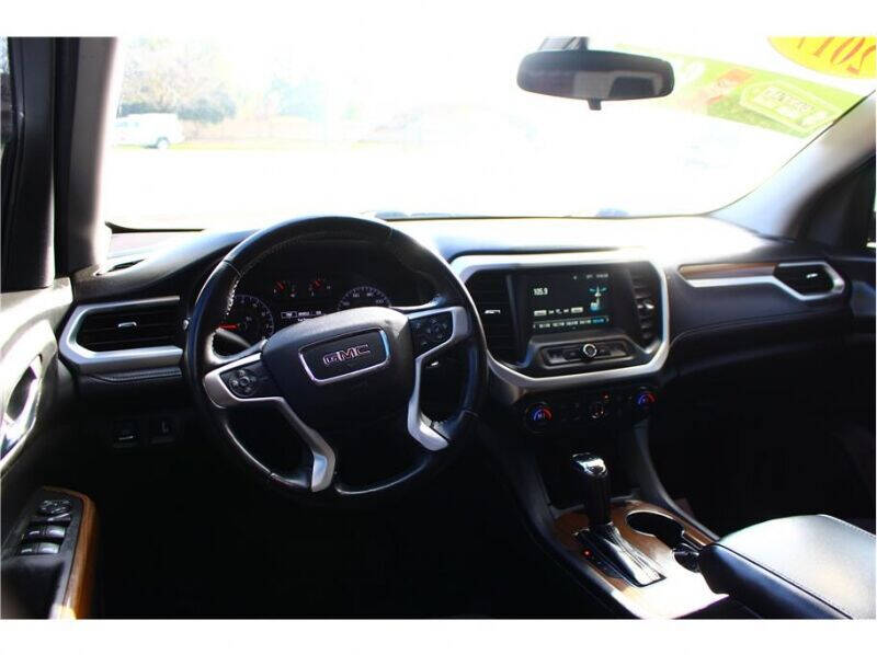 2017 GMC Acadia SLE-1